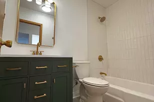 [Address not provided], Des Plaines, IL 60016 - Photo 11