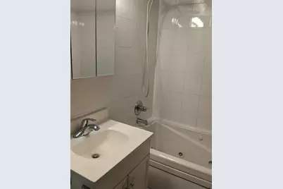 9709 Bianco Terrace #E, Des Plaines, IL 60016 - Photo 11
