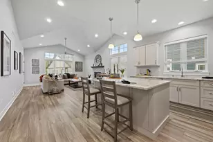 4696 N Cottage Ln, Pleasant Prairie, WI 53158 - Photo 5