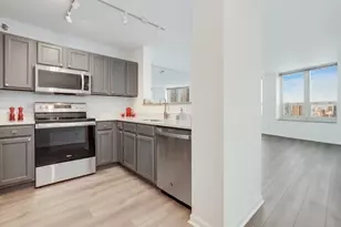 345 N La Salle Dr, Chicago, IL 60654 - Photo 3