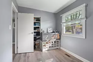7018 Plumtree Ln, Hanover Park, IL 60133 - Photo 15
