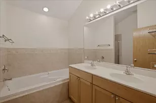 2911 S Farrell St, Chicago, IL 60608 - Photo 11