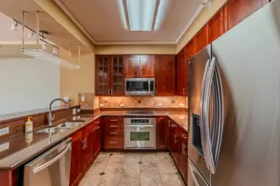 153 Pointe Dr, Northbrook, IL 60062 - Photo 7