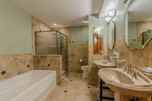 153 Pointe Dr, Northbrook, IL 60062 - Photo 15