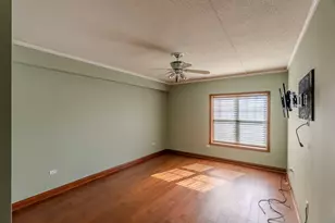 153 Pointe Dr, Northbrook, IL 60062 - Photo 13