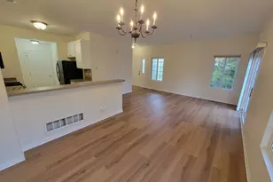 604 Fox Ridge Dr, Fox Lake, IL 60020 - Photo 5