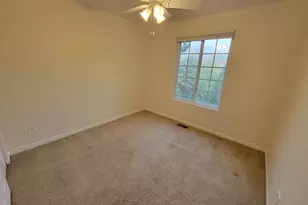 604 Fox Ridge Dr, Fox Lake, IL 60020 - Photo 15