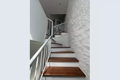 933 S Oakley Boulevard, Chicago, IL 60612 - Photo 5