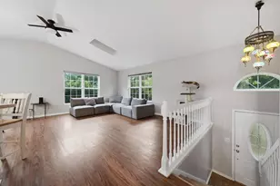 1379 Cary Rd, Algonquin, IL 60102 - Photo 9