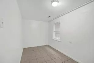1927 W 34th Pl, Chicago, IL 60608 - Photo 23