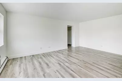 7250 N Western Avenue #412, Chicago, IL 60645 - Photo 7