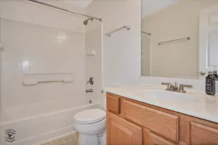 2028 Cypress Ct, Glendale Heights, IL 60139 - Photo 19