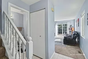 631 Silver Creek Rd, Woodstock, IL 60098 - Photo 9