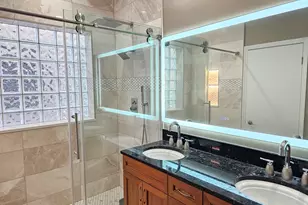 1310 W Fletcher St, Chicago, IL 60657 - Photo 21