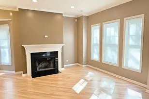 1310 W Fletcher St, Chicago, IL 60657 - Photo 9
