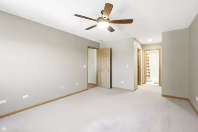 100 N Bokelman Street #429, Roselle, IL 60172 - Photo 7