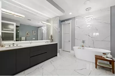 1157 W Erie Street #3W, Chicago, IL 60642 - Photo 19