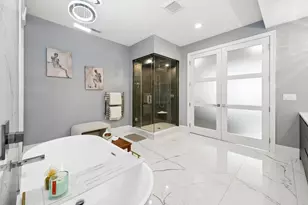 1157 W Erie St, Chicago, IL 60642 - Photo 23