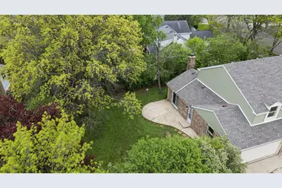 904 Iroquois Avenue, Naperville, IL 60563 - Photo 17