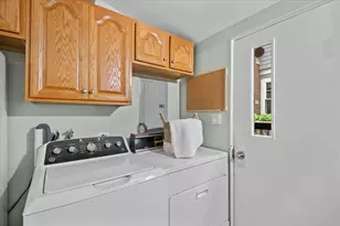 216 Broadway St, Libertyville, IL 60048 - Photo 9