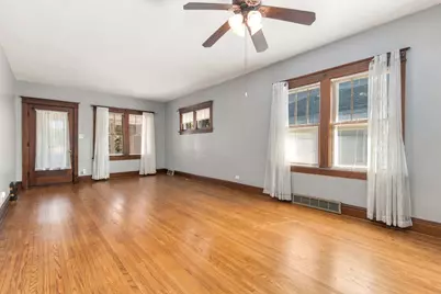 913 Clement Street, Joliet, IL 60435 - Photo 3