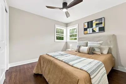 10933 S Eggleston Avenue, Chicago, IL 60628 - Photo 17