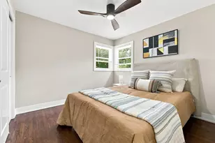 10933 S Eggleston Ave, Chicago, IL 60628 - Photo 17