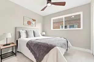 9314 S Colfax Ave, Chicago, IL 60617 - Photo 11