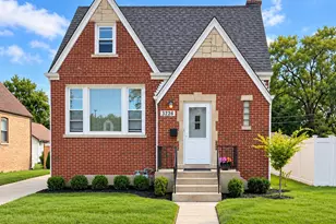 3226 Grand Blvd, Brookfield, IL 60513 - Photo 1