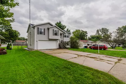 107 Lake Street, Washington, IL 61571 - Photo 3