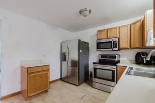 107 Lake St, Washington, IL 61571 - Photo 9