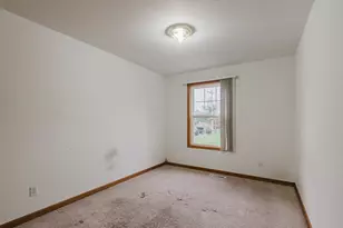 107 Lake St, Washington, IL 61571 - Photo 17