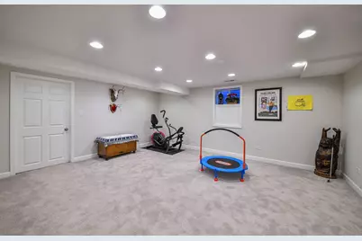 [Address not provided], Glen Ellyn, IL 60137 - Photo 29