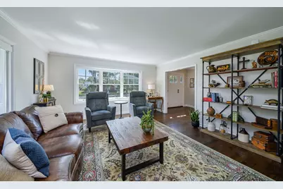 [Address not provided], Glen Ellyn, IL 60137 - Photo 11