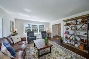 [Address not provided], Glen Ellyn, IL 60137 - Photo 11