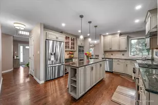 936 Doral Dr, Bartlett, IL 60103 - Photo 13