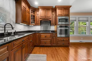 107 E Main St, Yorkville, IL 60560 - Photo 7