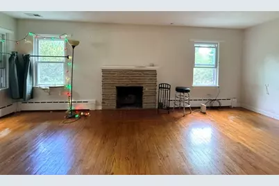 925 Glen Court, Waukegan, IL 60085 - Photo 3