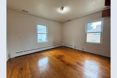 925 Glen Court, Waukegan, IL 60085 - Photo 5