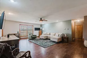 427 Sunset Dr, Colfax, IL 61728 - Photo 11