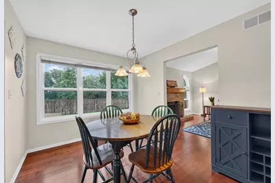 397 Meadowview Lane, Aurora, IL 60502 - Photo 15