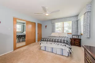 405 Bevan Dr E, Joliet, IL 60435 - Photo 25