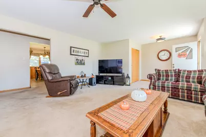 405 Bevan Drive E, Joliet, IL 60435 - Photo 15