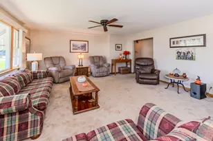 405 Bevan Dr E, Joliet, IL 60435 - Photo 13