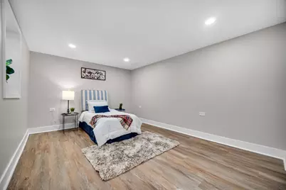 9746 S Dobson Avenue, Chicago, IL 60628 - Photo 17