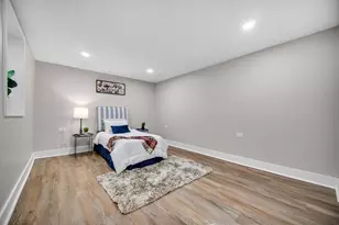 9746 S Dobson Ave, Chicago, IL 60628 - Photo 17