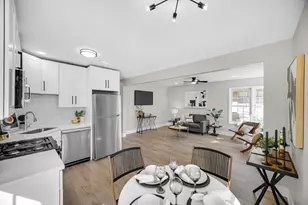 9746 S Dobson Ave, Chicago, IL 60628 - Photo 5