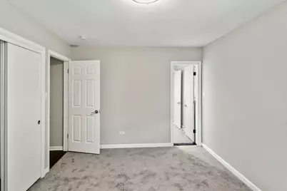 16927 Langley Avenue, South Holland, IL 60473 - Photo 9
