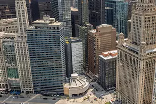 300 N State St, Chicago, IL 60654 - Photo 3