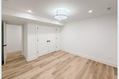 2113 N Kenmore Avenue #G, Chicago, IL 60614 - Photo 11